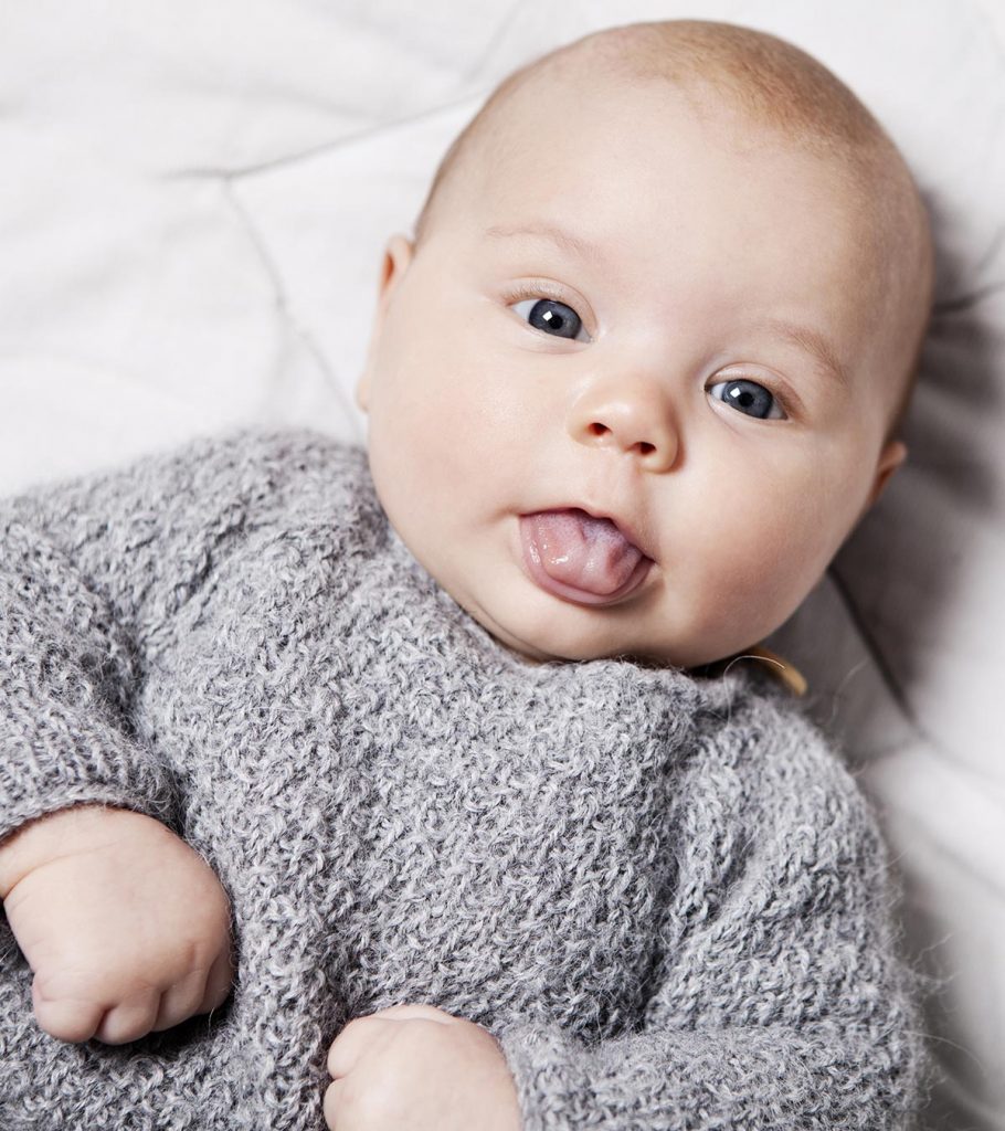 baby tongue thrust reflex at 8 months