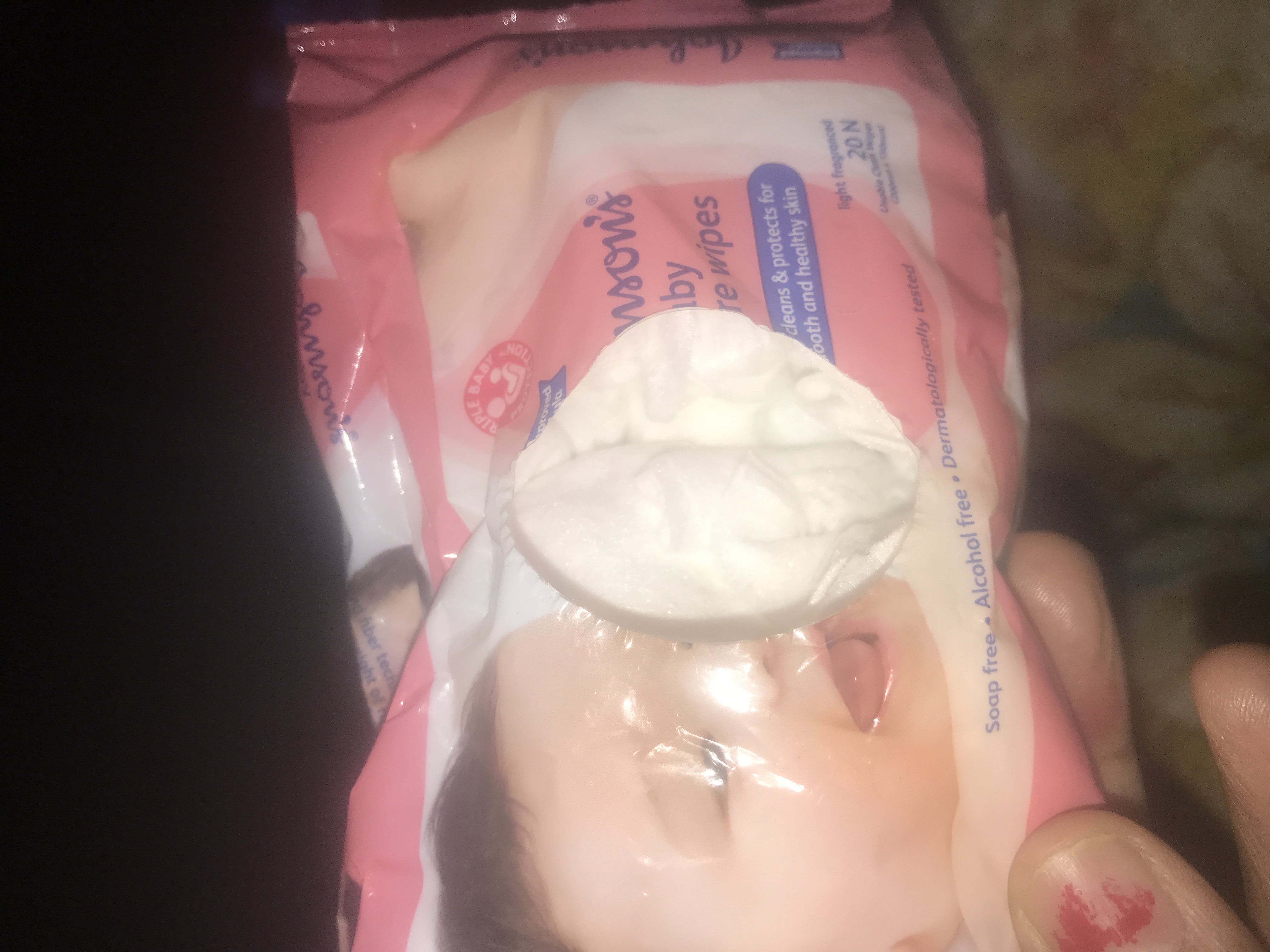 Johnson's Baby Wipes-Baby wipes-By sonisejwal