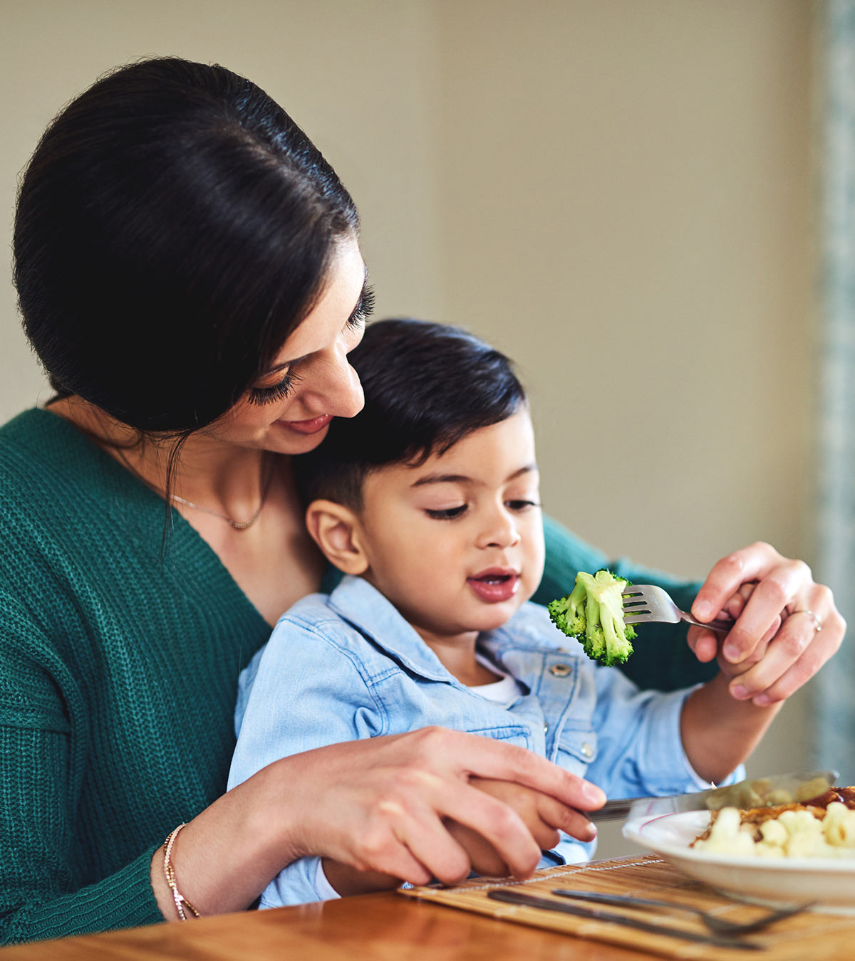 बच्चों के लिए खाने-पीने की 15 अच्छी आदतें | Bacho Ko Khane Ki Achi Aadat In Hindi