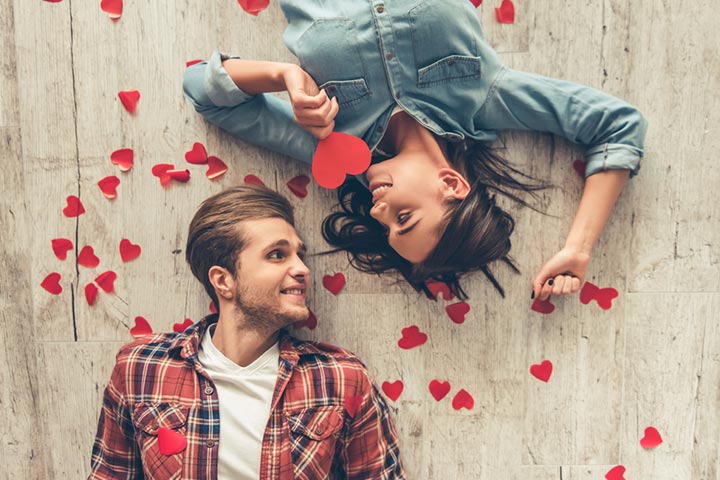 The heart rate of romantic couples synchronize when they face each other