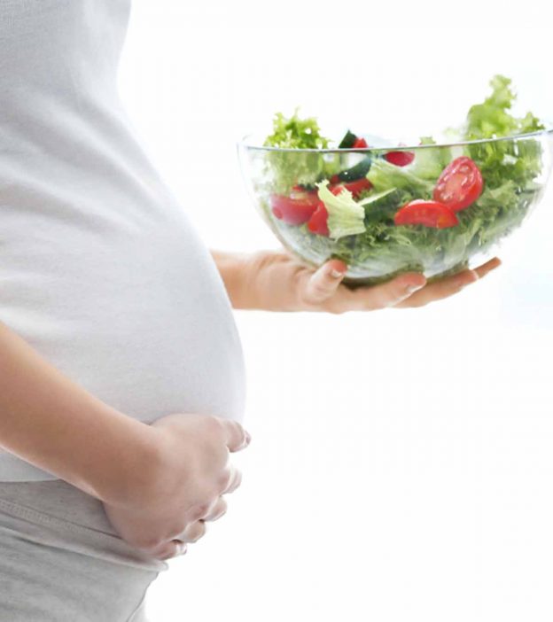 গর্ভাবস্থায় কী খাবেন আর কী খাবেন না | Foods to avoid during pregnancy in Bengali