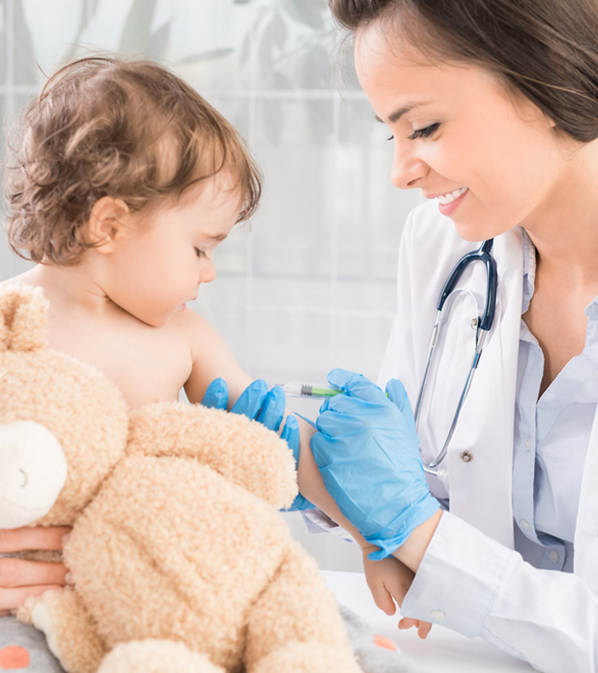 婴儿注射有痛感和无痛的疫苗:哪个更好?