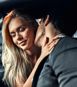 20 Absolute & Passionate Signs That He Is Making Love To You