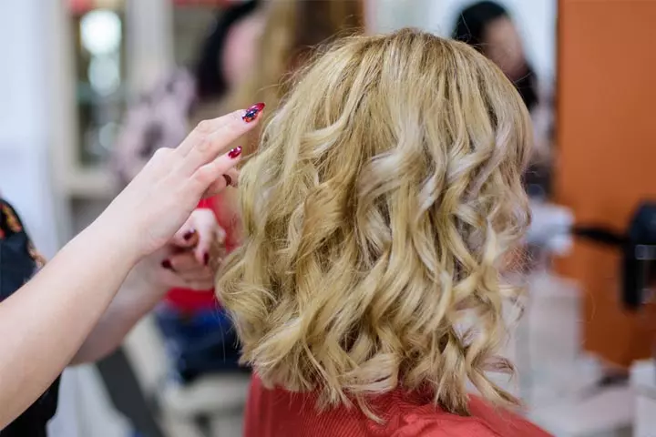 Are Chemicals In Hair Treatments Harmful For Breastfeeding Mothers