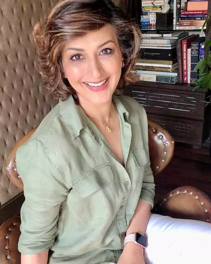 I Have Never Lied To My Kid Sonali Bendre Shares Her Experience In Raising Her Son (2)