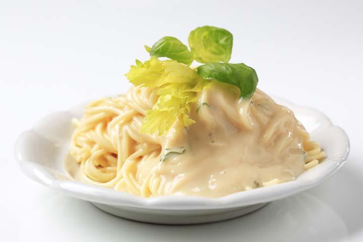 Pasta with cheesy sauce for babies