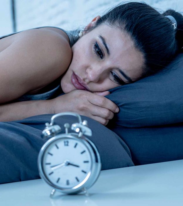 गर्भावस्था में नींद न आना (Insomnia) क्या है? कारण, लक्षण व इलाज | Pregnancy Me Neend Na Aana