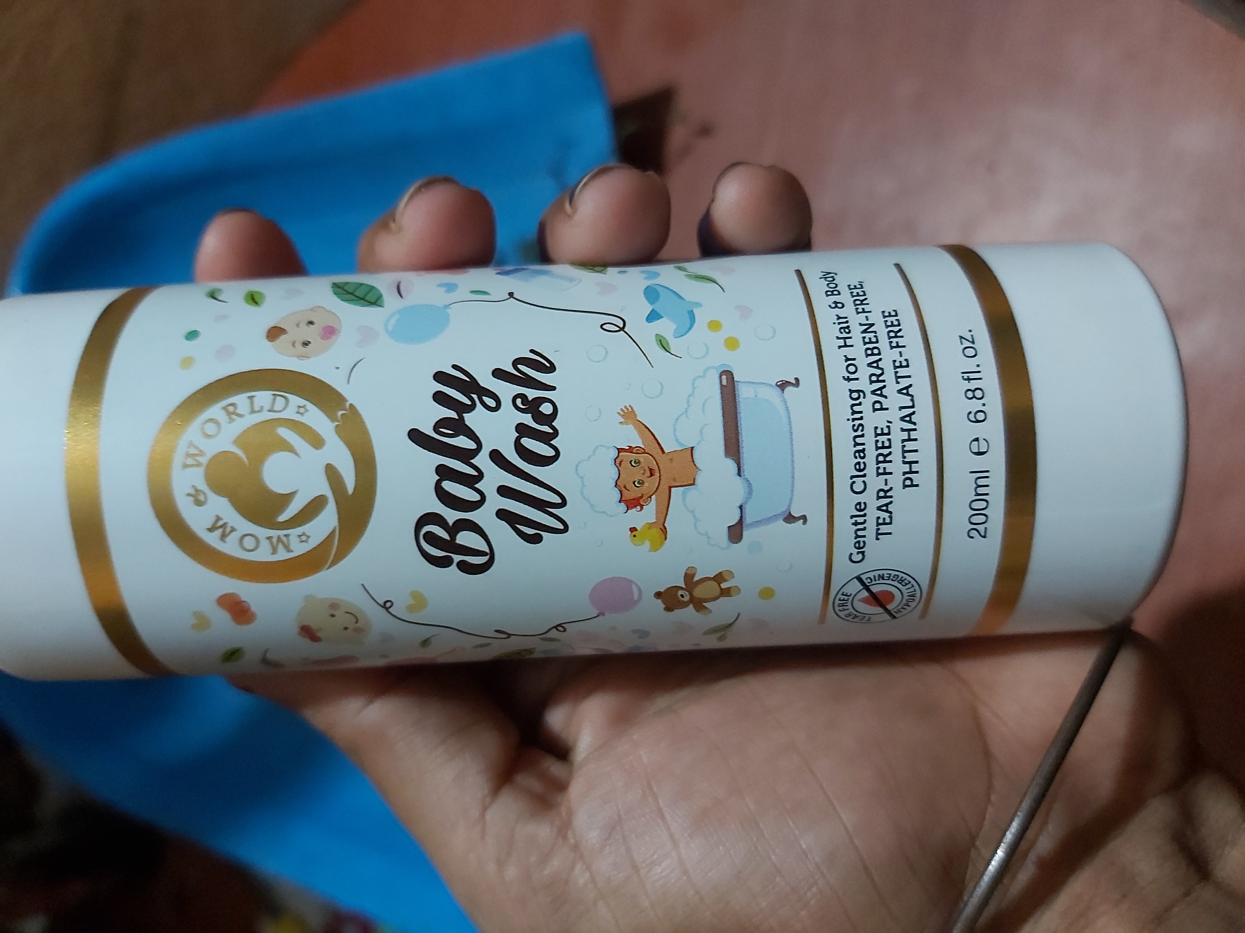 Mom & World Baby Wash Gentle Cleansing For Hair & Body-Best baby wash for both mom and baby-By sonali_799
