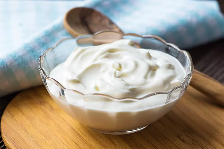 Eating greek yogurt during pregnancy