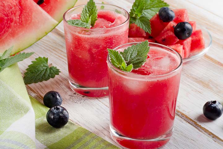 Berry juice with mint uice for kids