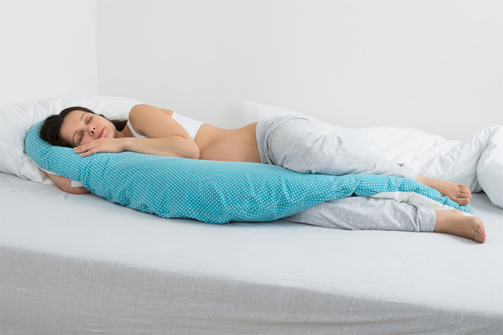 Tips On Comfortably Sleeping On Your Left
