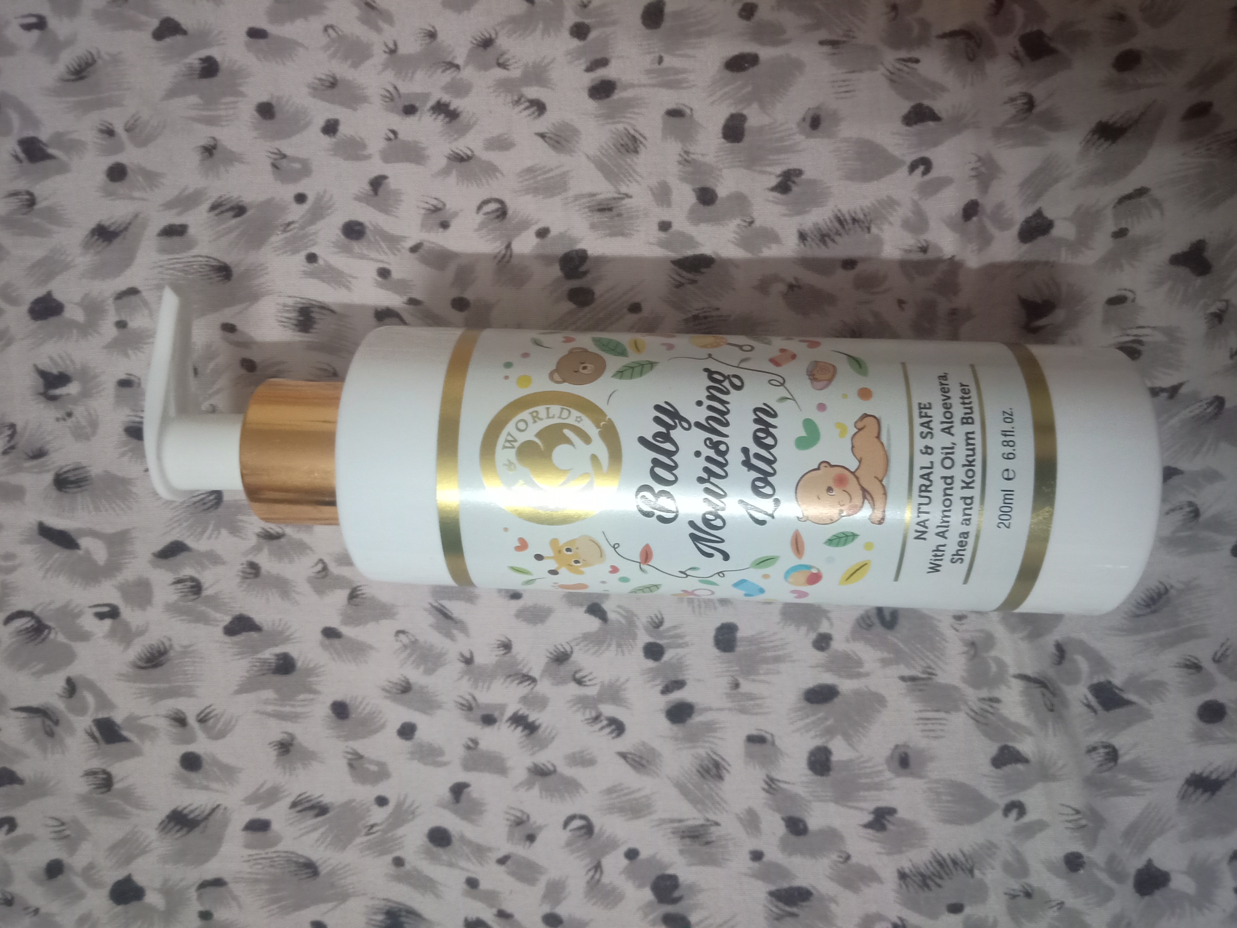 Mom & World Baby Nourishing Lotion-Non-greasy and chemical free-By shilpa_4