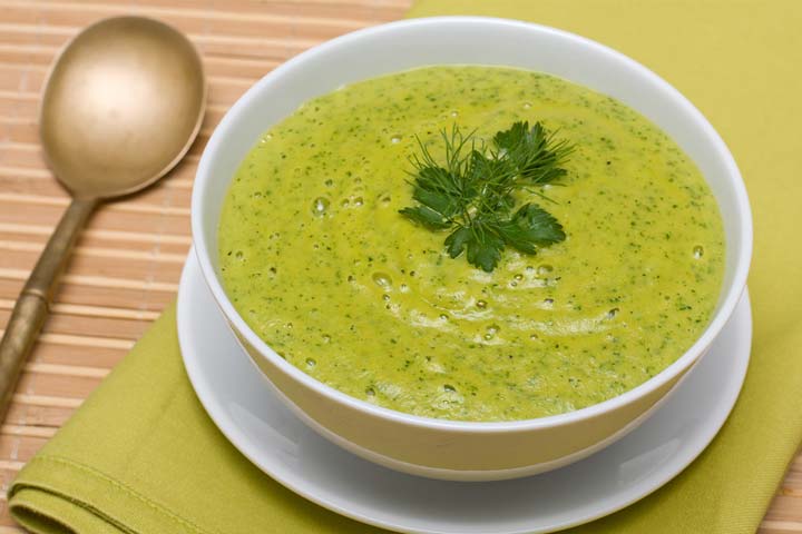 Creamy potato and spinach soup