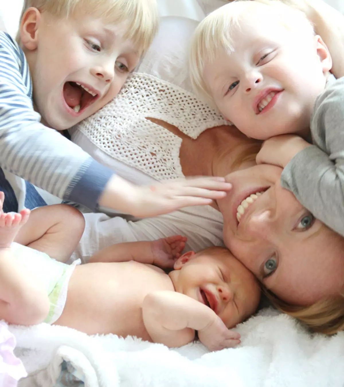 Real Moms Share: Kids Meeting Their Sibling For The First Time