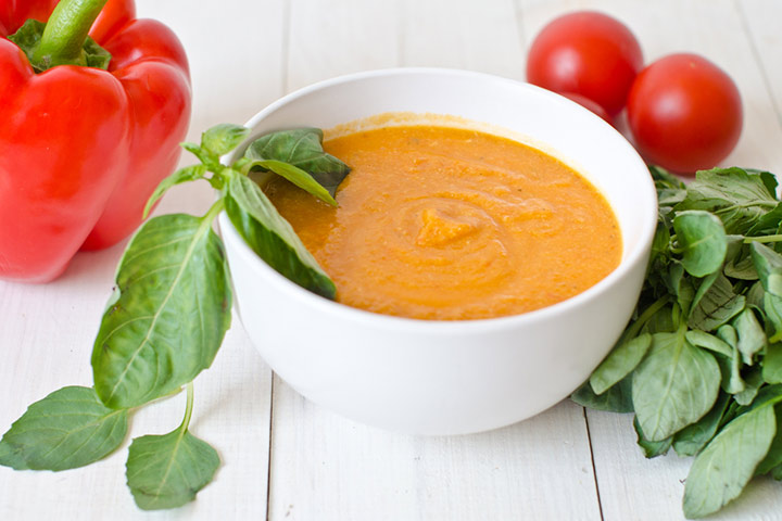 Creamy red pepper and tomato soup