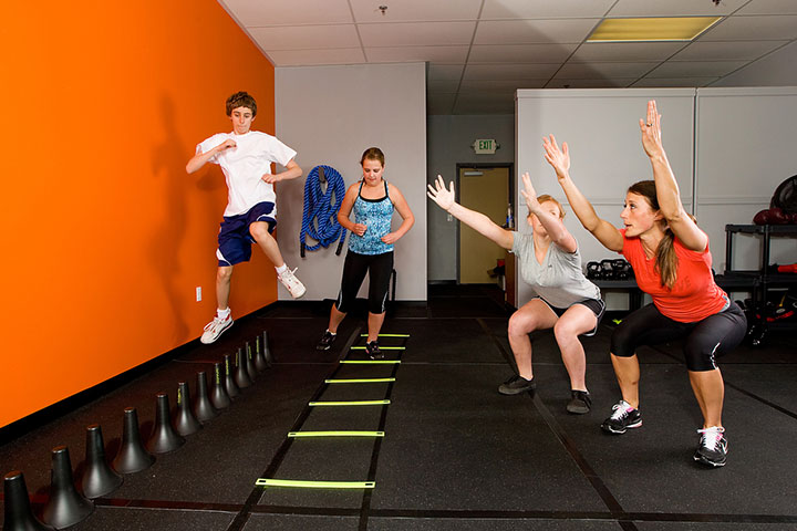 An expert plans a workout routine based on the requirements of the teen.