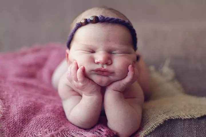 Babies Are Born With Partially Developed Kneecaps