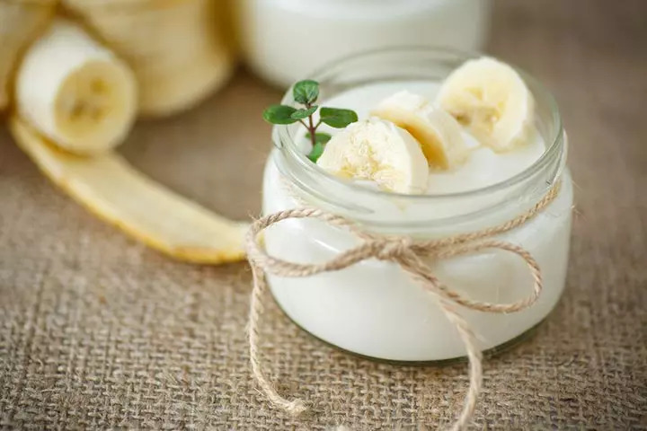 Banana yogurt for babies