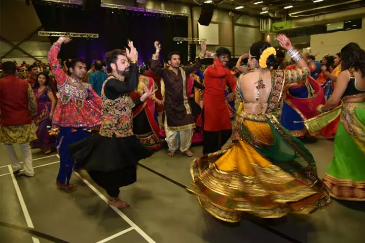 Garba And Dandiya Dance