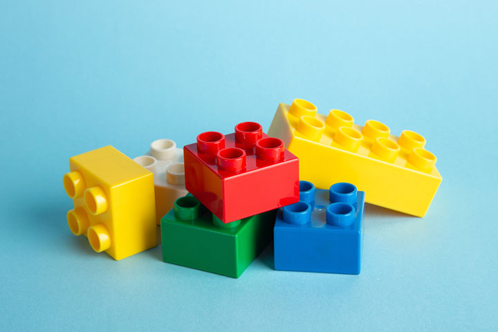 Virtual LEGO building challenge
