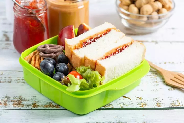 Peanut butter and jelly sandwich bento box lunch ideas