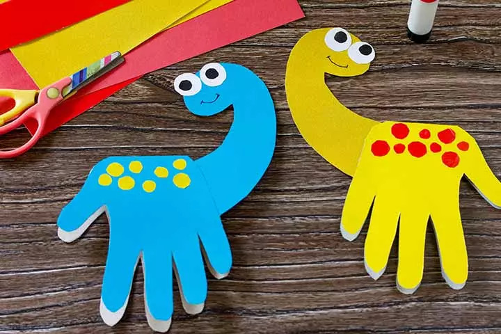 Dinosaur handprint card dinosaur crafts for kids