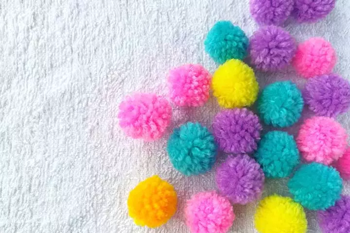 Dinosaur pom-pom mat dinosaur crafts for kids