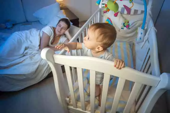 Baby gets fussy when waking up at night