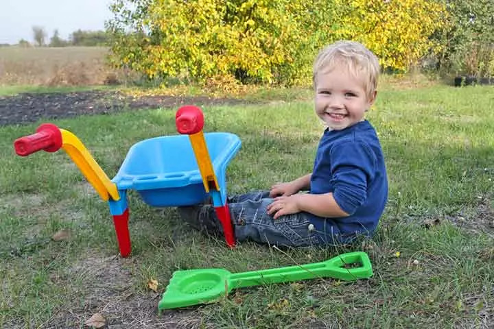 Gardener role play ideas for kids