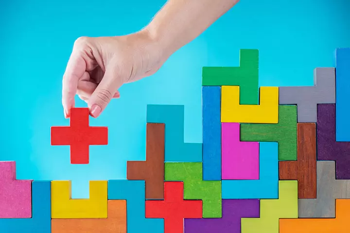 Paper Tetris, a popular babysitting game