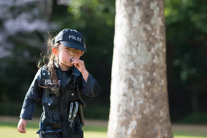 Policeman role play ideas for kids