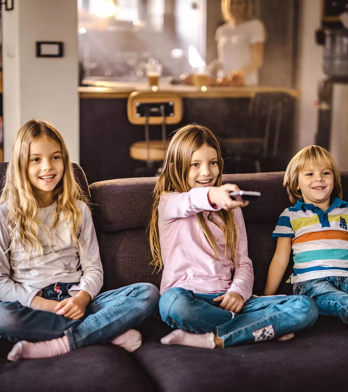 Study Shows Parents May End Up More Stressed When Kids Watch A Lot Of Television