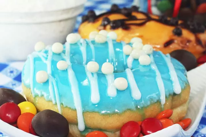 Surprise donuts gender reveal party ideas