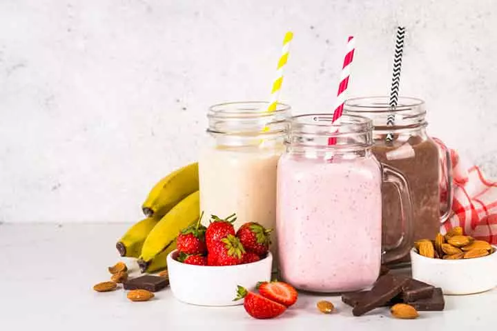 Fruit and nut shake, lactation boosting recipes for breastfeeding