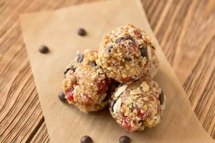 No-bake bites, lactation boosting recipesfor breastfeeding