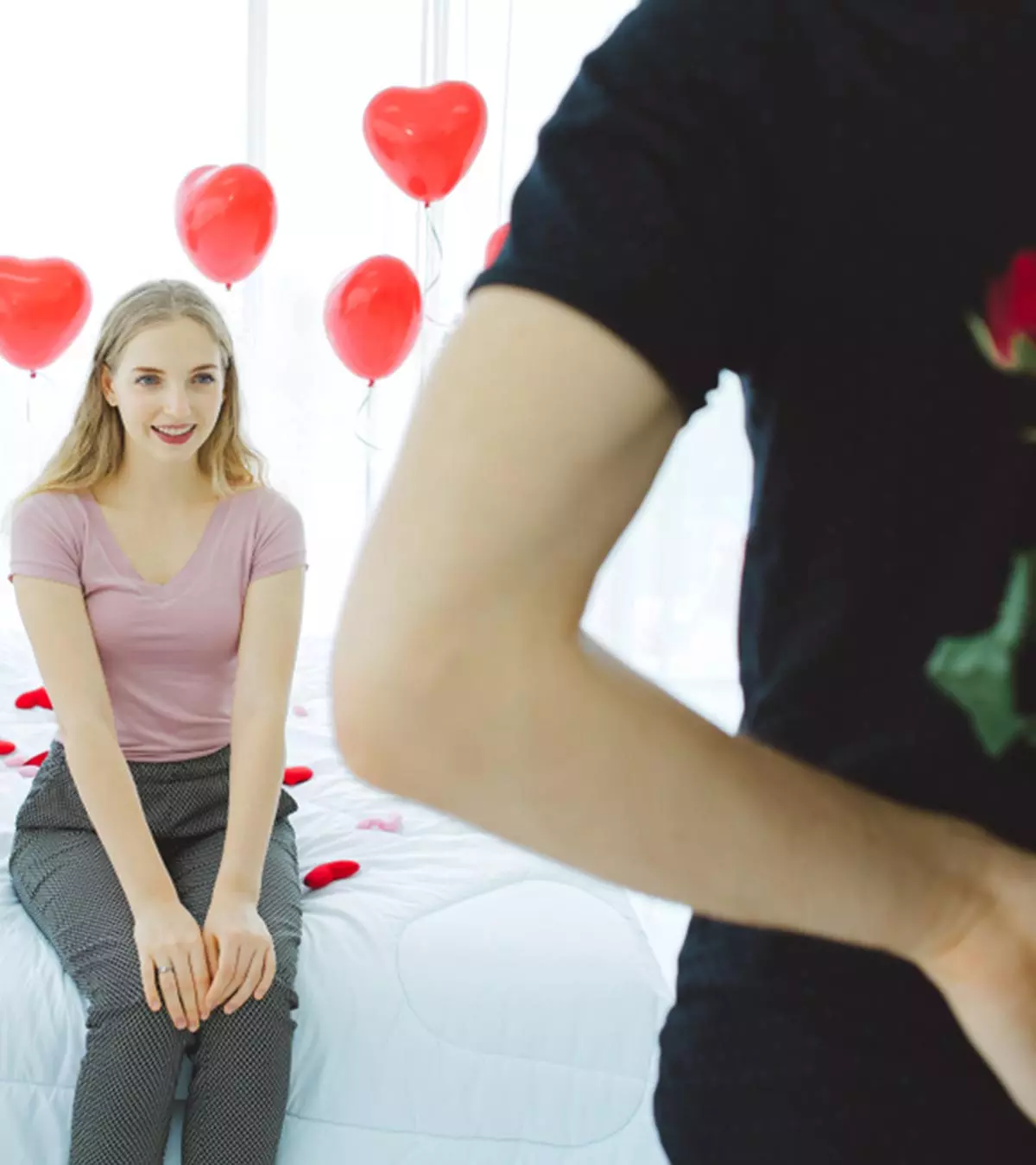 35 Simple Yet Romantic Ways to Make Her Feel Special