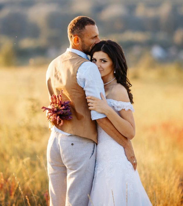 Top 25 Best Wedding Photography Poses for Couple  The Wed Cafe