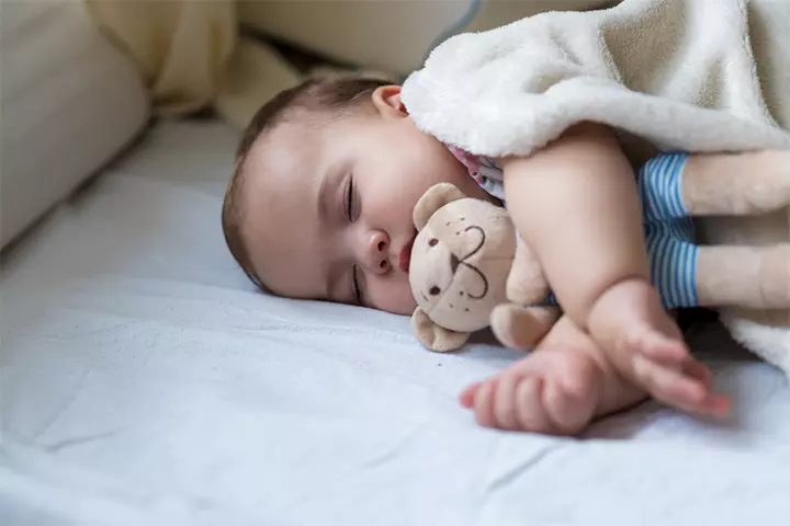 Babies often sweat in the phase of deep sleep