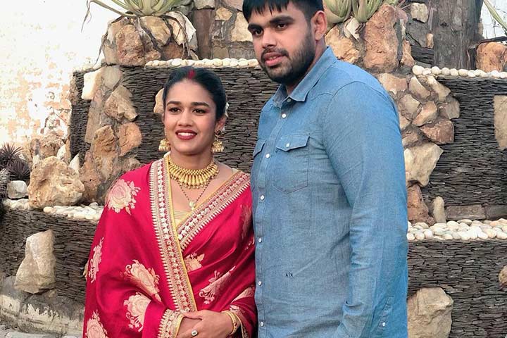 Babita Phogat And Vivek Suhag Blessed With A Baby Boy; Check Out The Baby’s First Picture