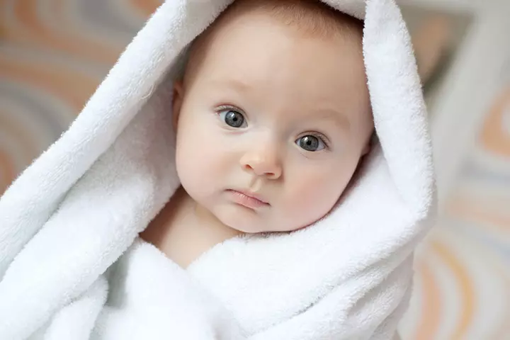 The Best Time To Give Your Baby A Bath