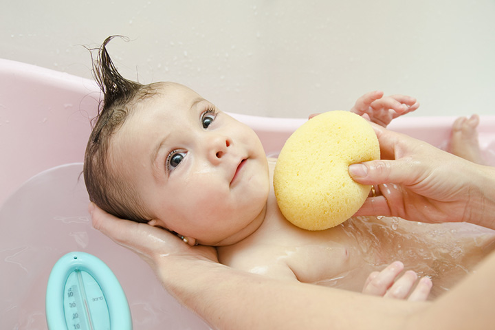 How To Give Your Baby A Sponge Bath