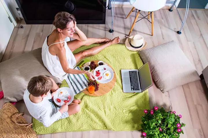 Indoor Picnic 
