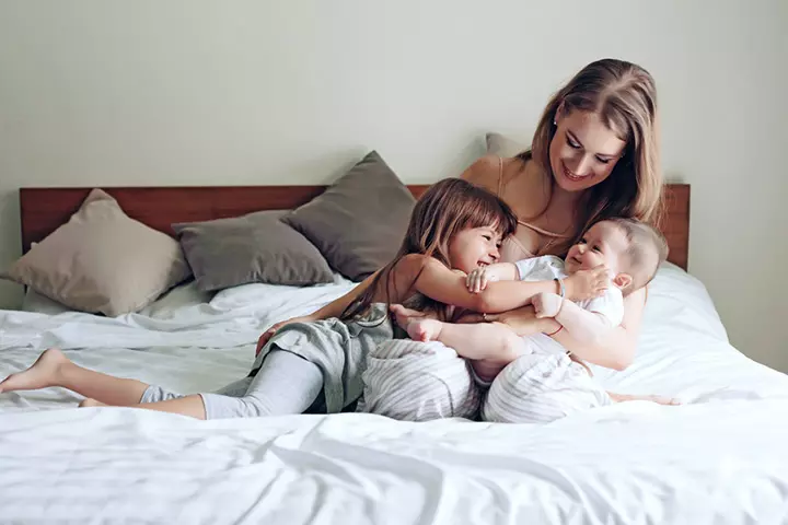 My Daughter Became A Big Sister, And I Wasn’t Ready For Her To Grow Up