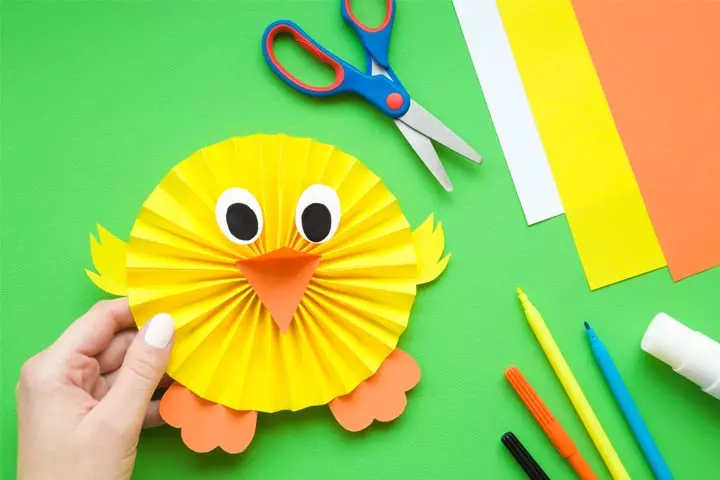 Paper plate bird crafts for kids