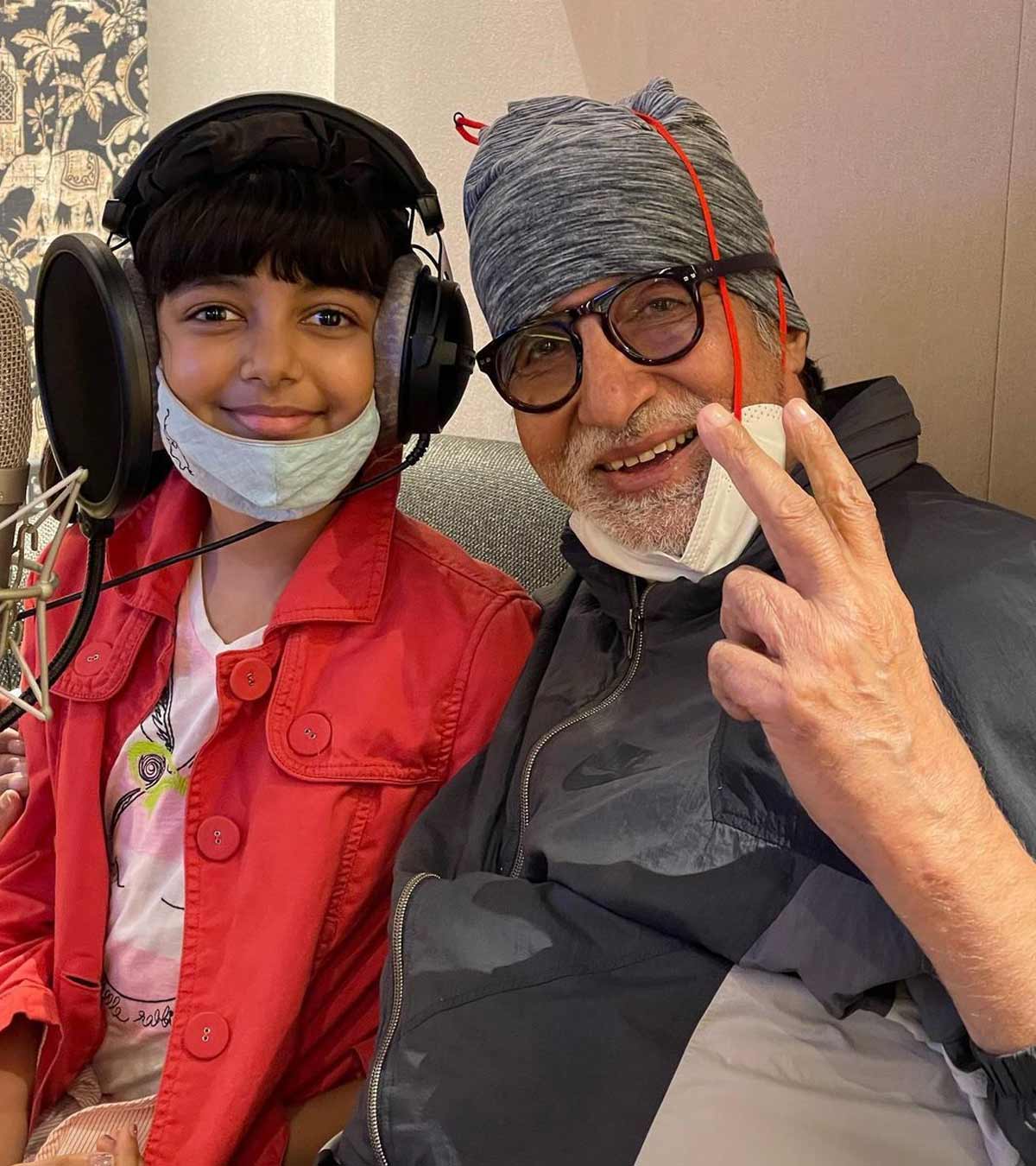 Something’s Cooking: Amitabh Bachchan Shares Picture With Granddaughter Aaradhya 