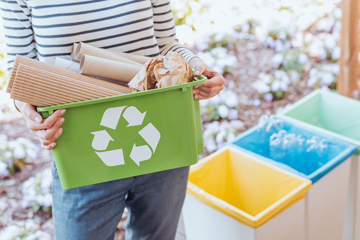 Sort the garbage-recycling game, earth day craft for kids