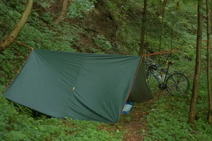 Tarp fort