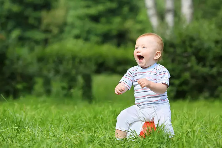 outdoor-activities-for-toddlers-happy-hooligans