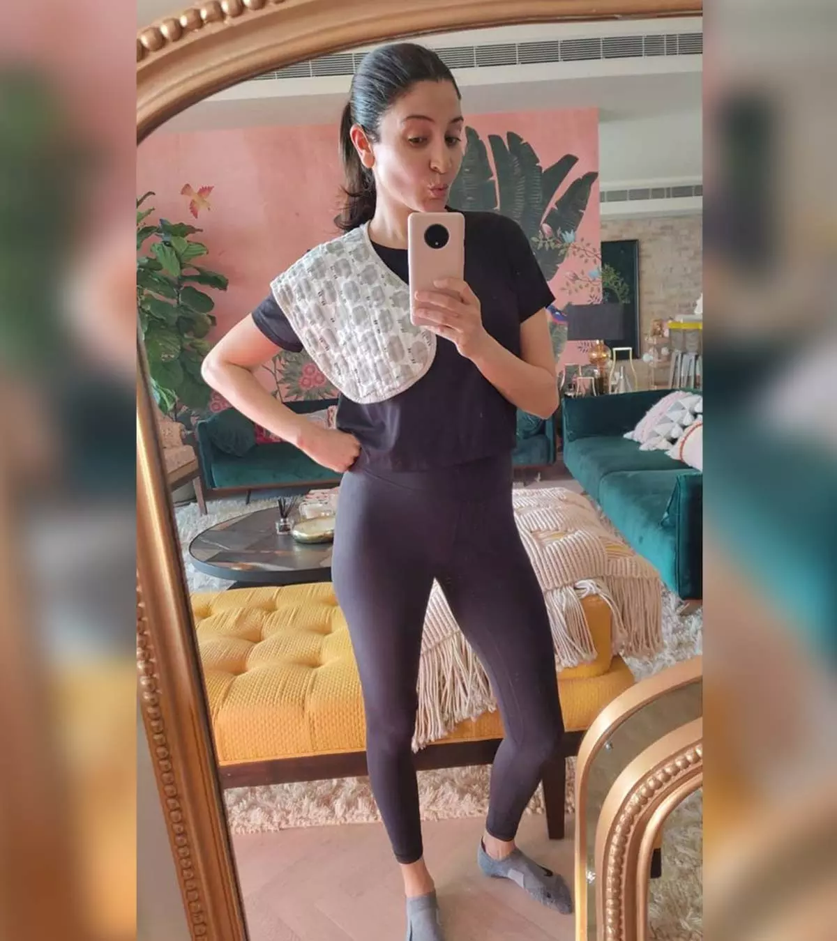 Anushka Sharma Shares Picture Flaunting Her Post Pregnancy Body; Gives Postpartum Fitness A New Mean