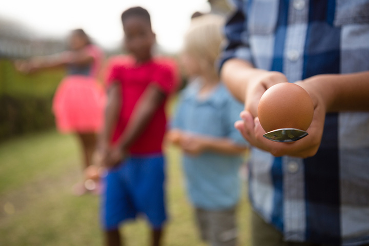 Egg race for games for family reunions